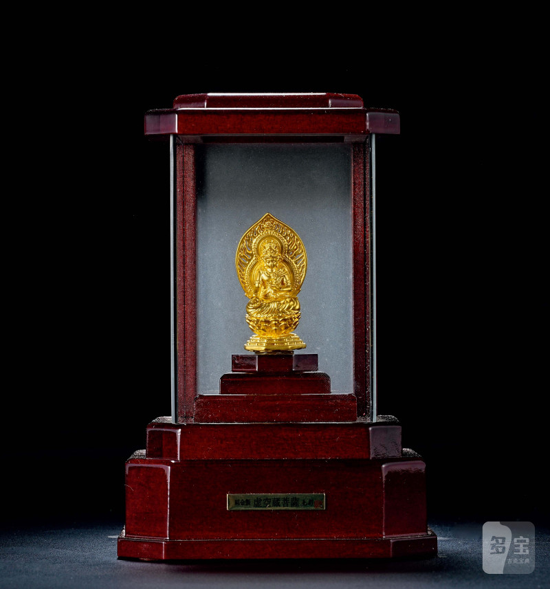 清 纯金佛